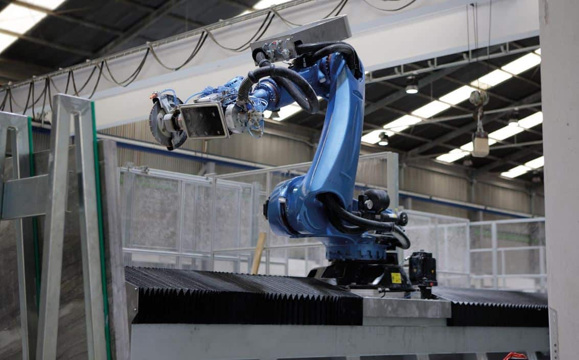 Robot POLARIS: ejemplo robot automatización para reducir tiempos muertos